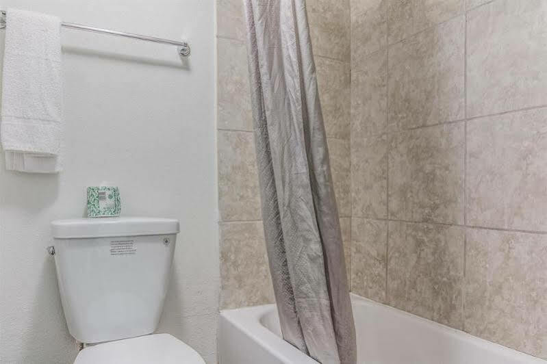Oyo Hotel Texarkana North Heights Ar Hwy I-30 Zewnętrze zdjęcie
